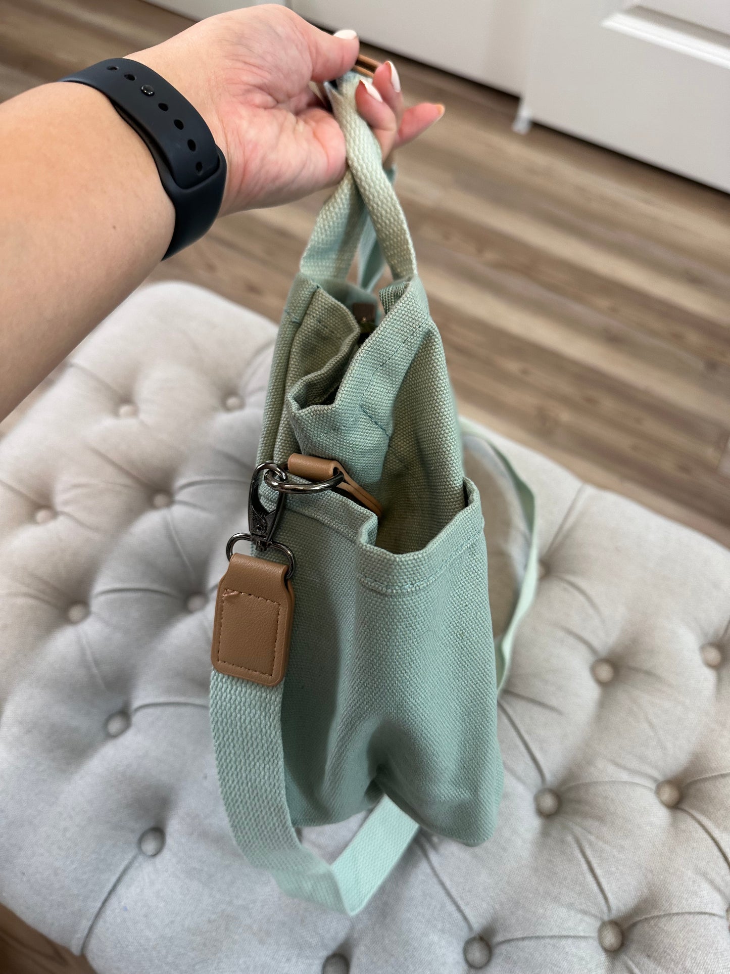 Green canvas tote