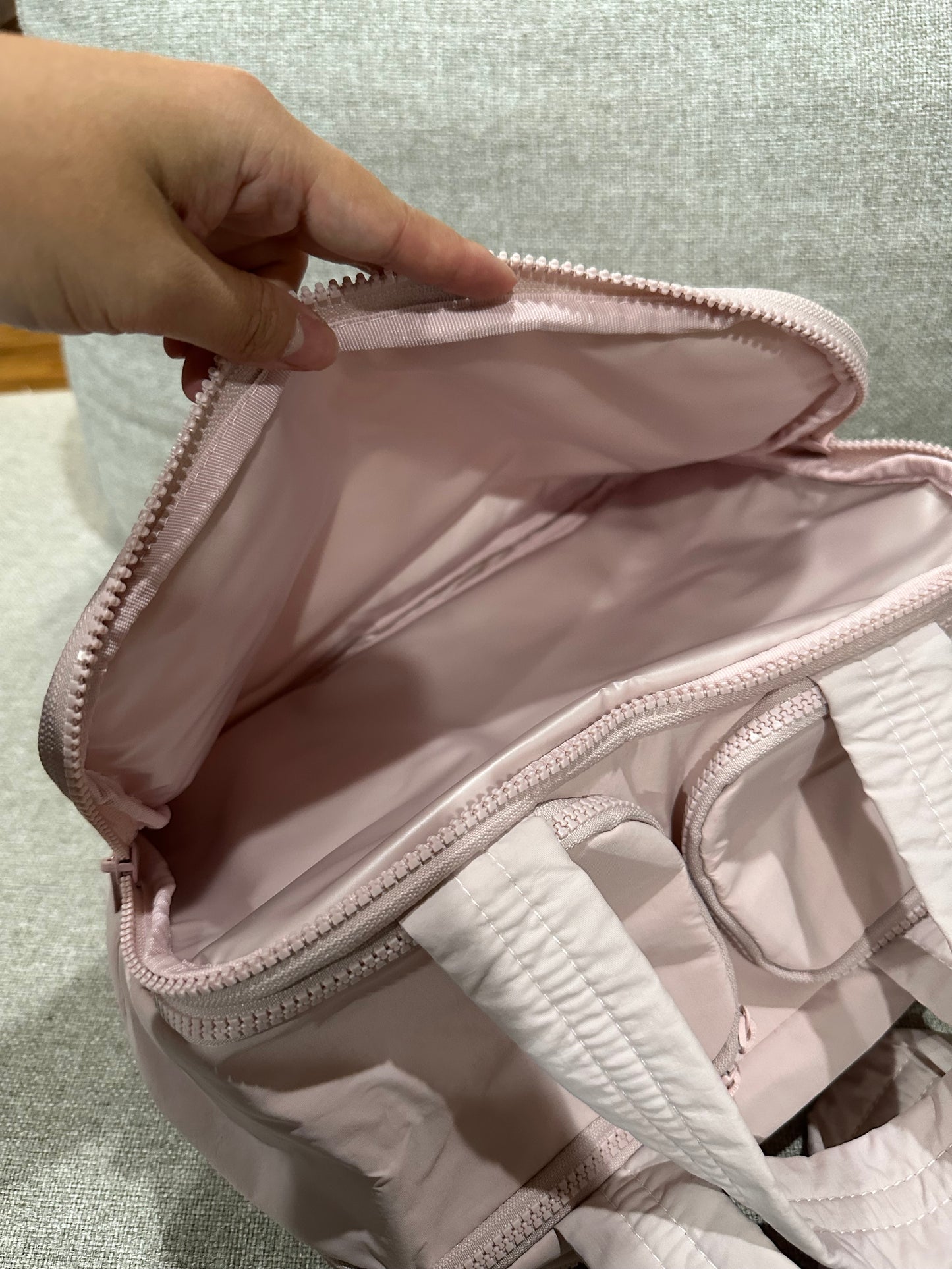 Bagsmart pink makeup bag