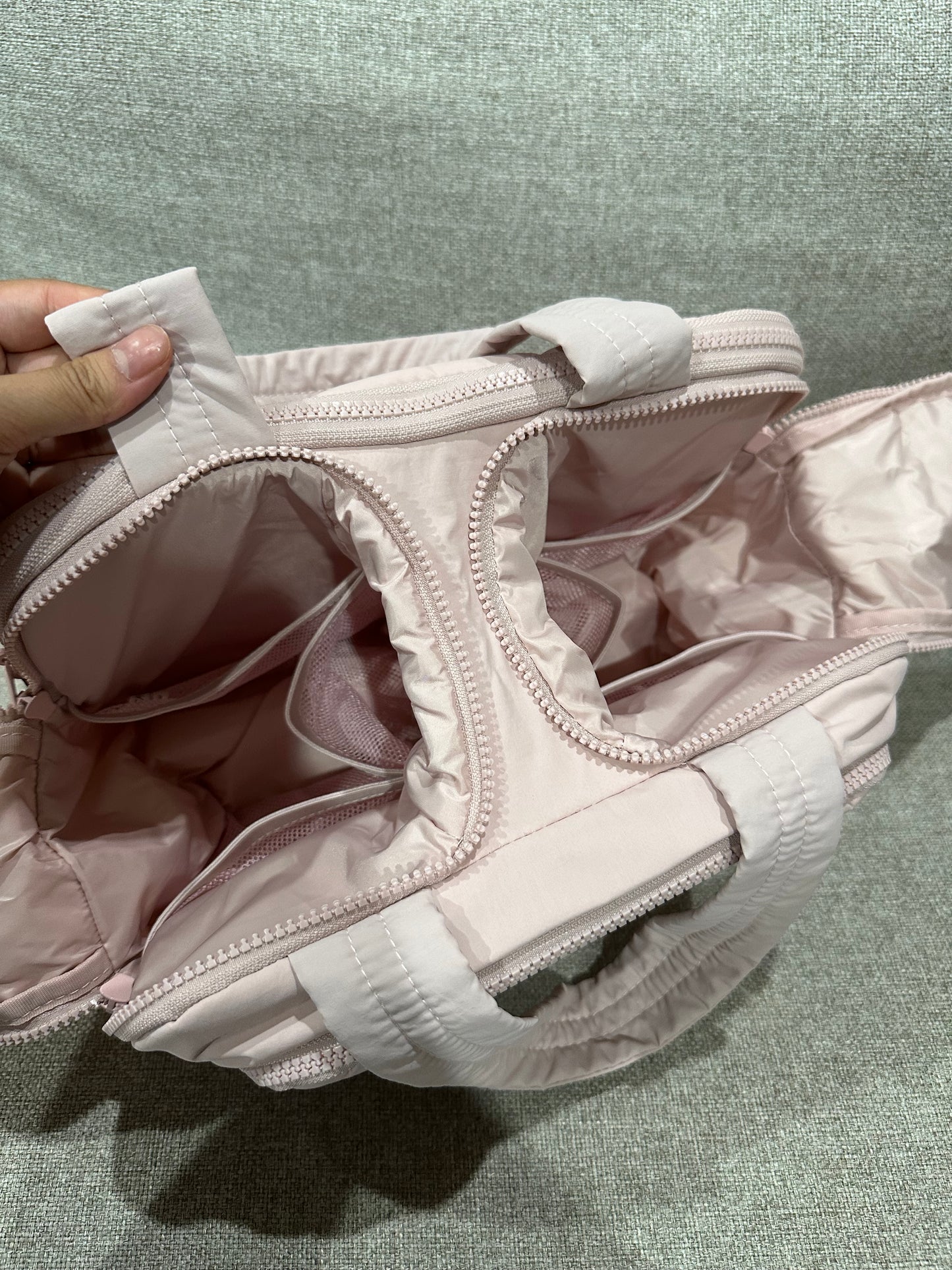Bagsmart pink makeup bag