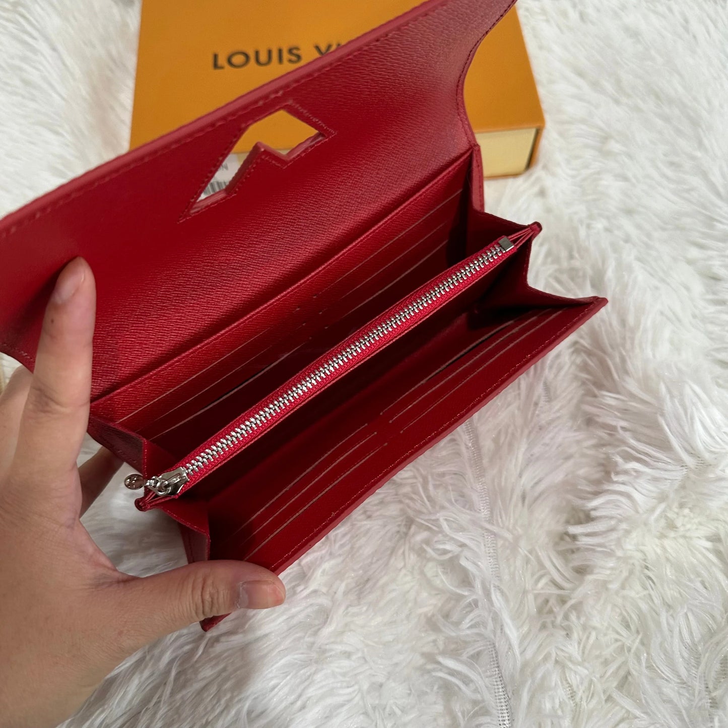 LV red twist long wallet