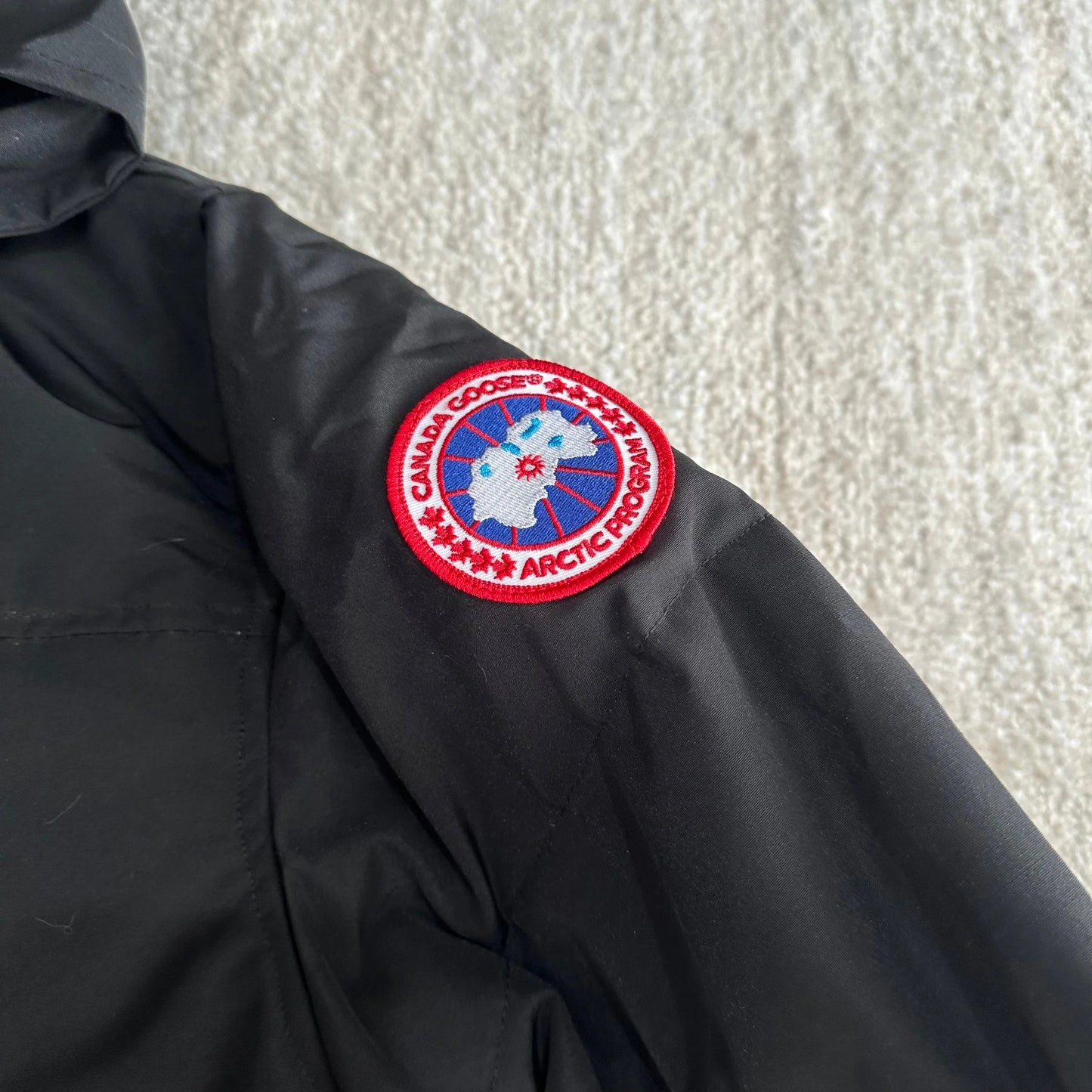 Canada Goose black winter jacket - Asian large