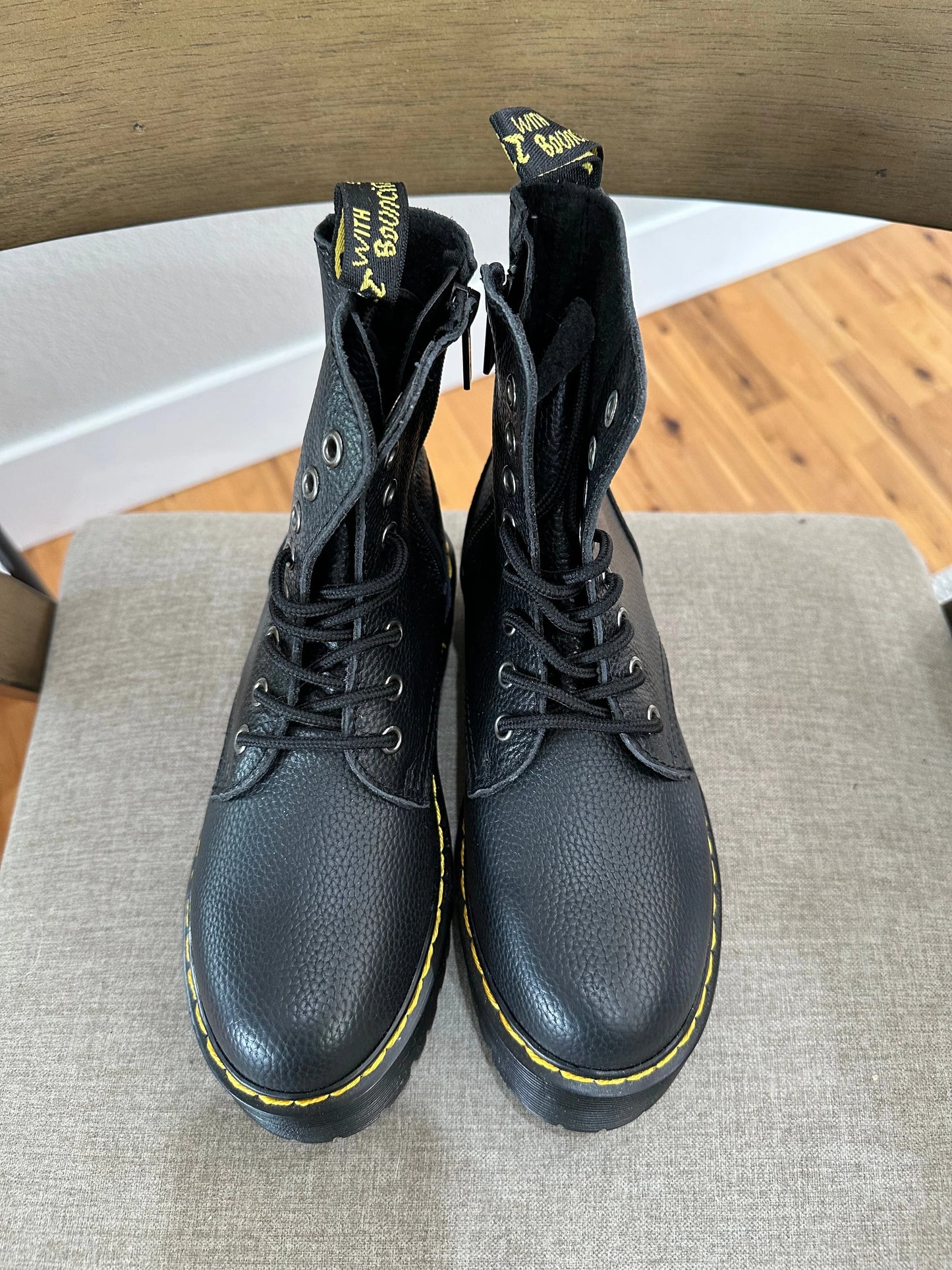 Dr. Martens black boots U.S.6.5W