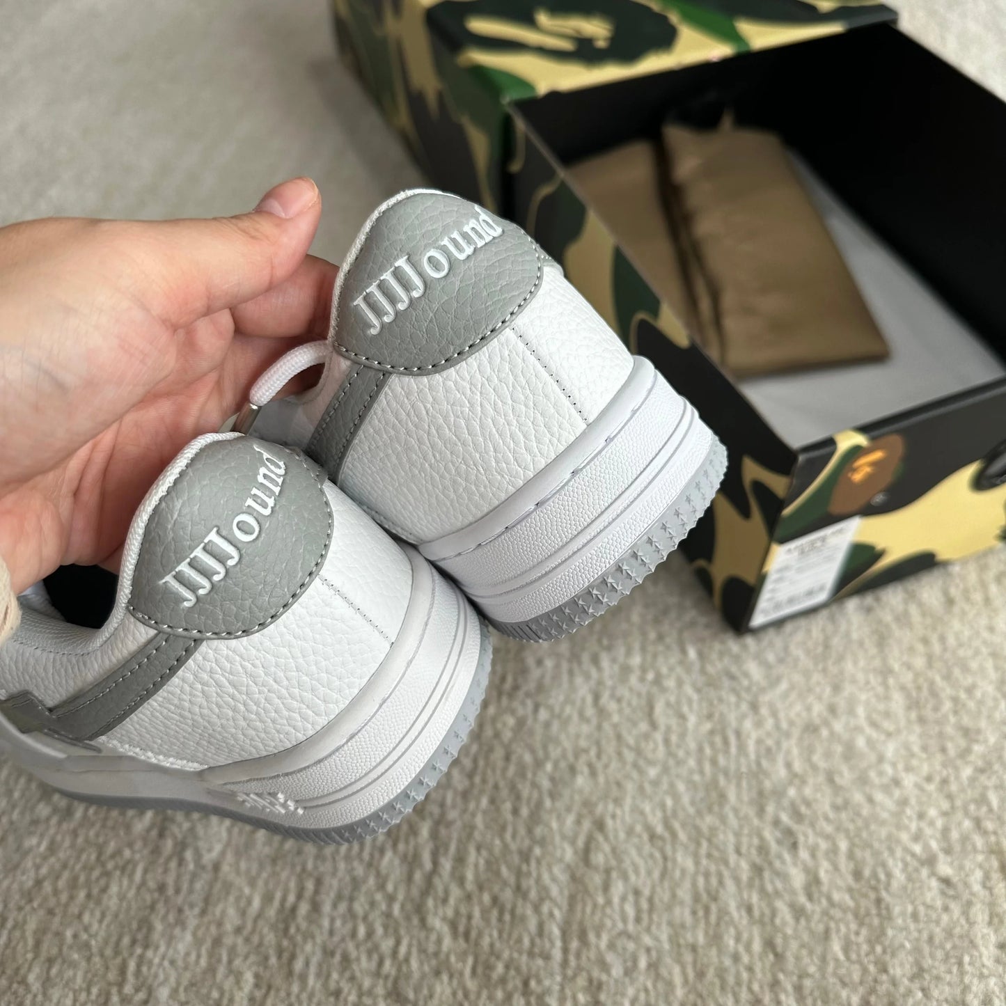 Bape white/grey sneakers U.S.5