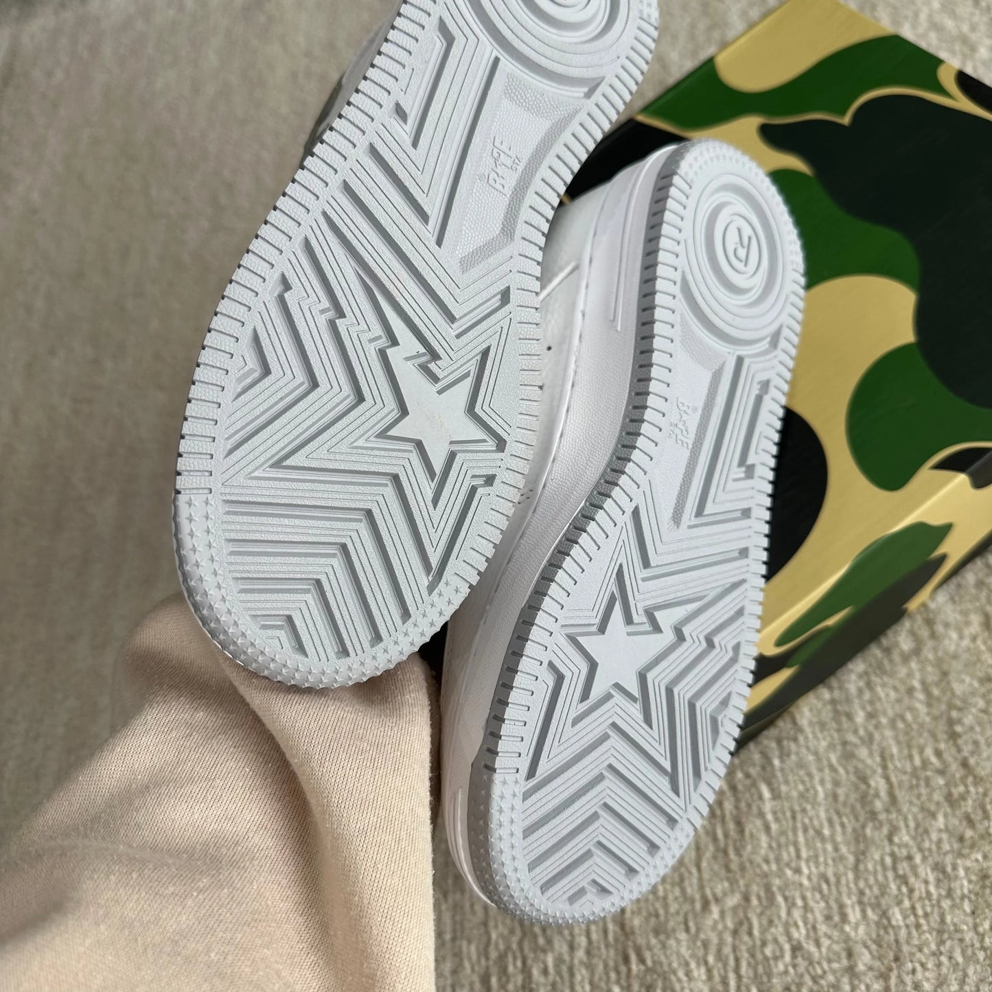 Bape white/grey sneakers U.S.5