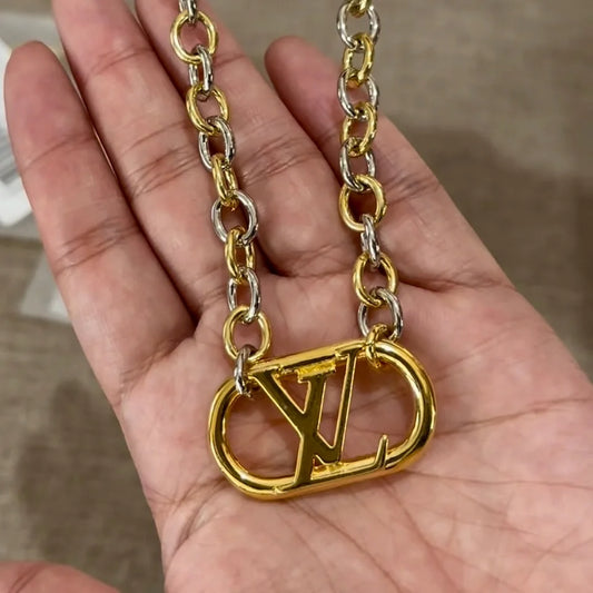 LV gold/silver necklace